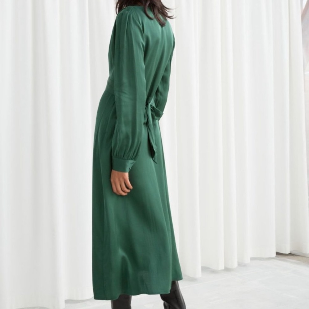 & Other Stories Plunging Green Satin Silk Dress NWT - Picture 2 of 5